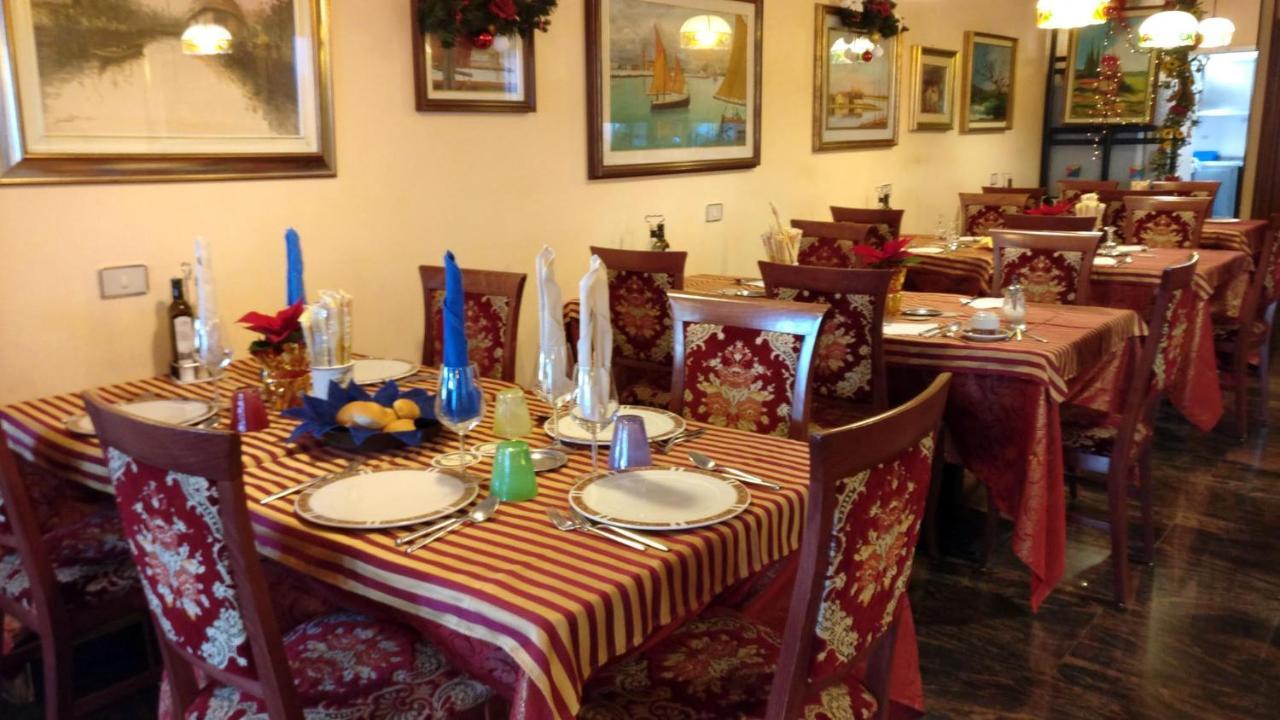 Albergo Ristorante Fabrizio Каорле Экстерьер фото