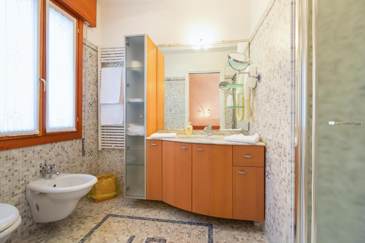 Albergo Ristorante Fabrizio Каорле Экстерьер фото